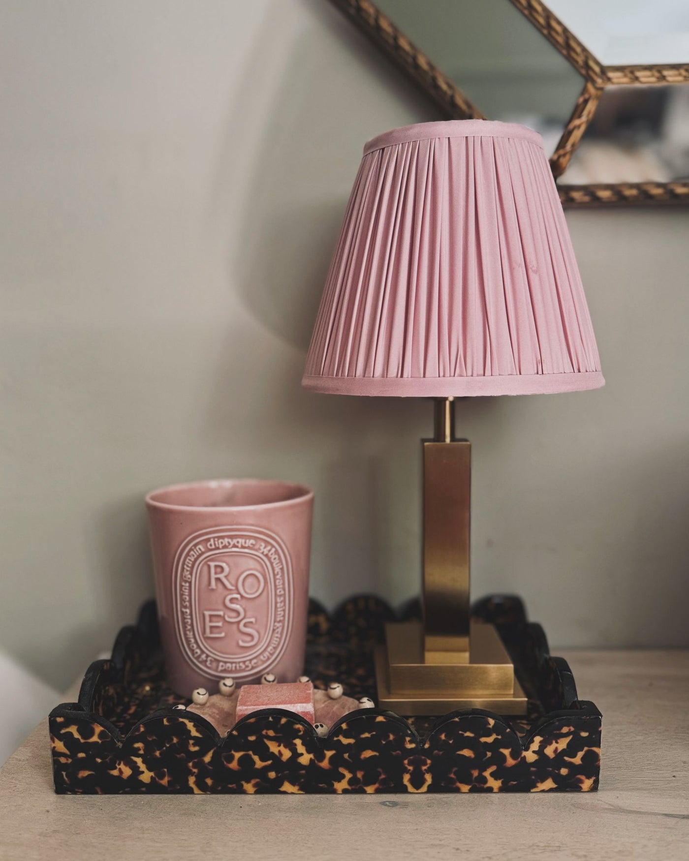 Philia rechargable table lamp with pink lampshade