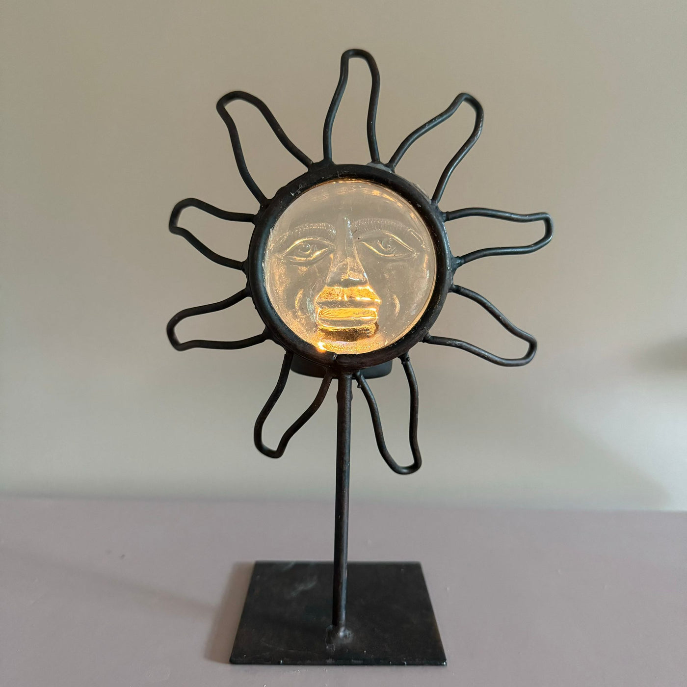 Sun tealight holder